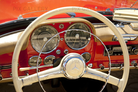 Mercedes veteranbild från 50 talet