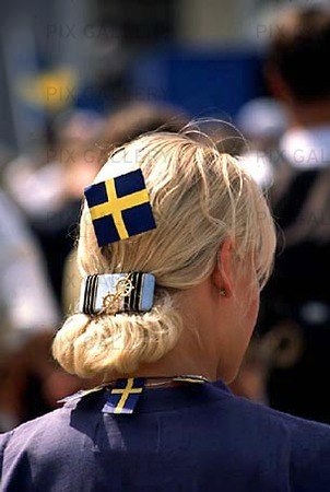 Svensk flagga i håret