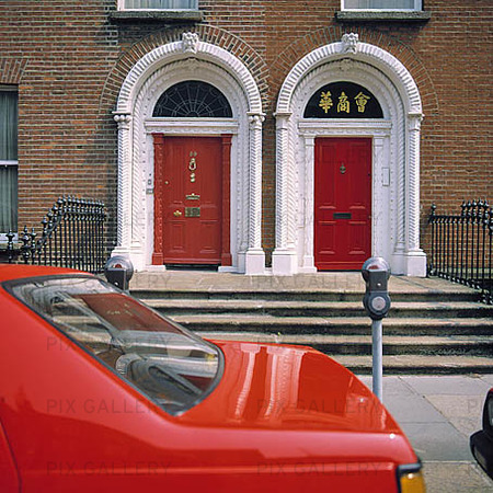 Röda dörrar i Dublin, Irland