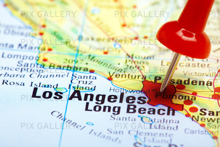 Rött häftstiftet som pekar på Los Angeles, USA