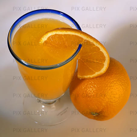 Apelsinjuice i glas