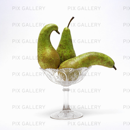 Päron i fruktskål