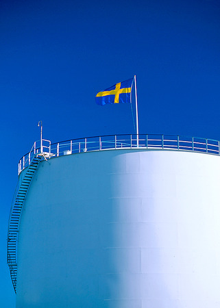 Svenska flaggan på cistern