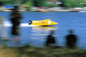 Racerbåt Formula 2000
