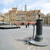 Gamla stadens torg i Warszawa, Polen