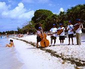 Musikanter på strand, Cuba