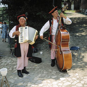 Street performers in Krakow, Poland