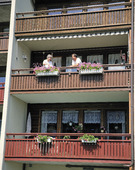 Par på balkong