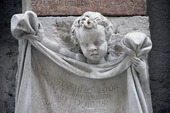 Detalj i Sebastiansfriedhof kyrkogård i Salzburg, Österrike