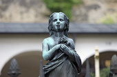 Detalj i Sebastiansfriedhof kyrkogård i Salzburg, Österrike