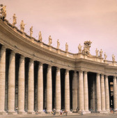 Kolonnaderna vid Petersplatsen i Rom, It