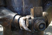 Detail Image of Victor Hasselblads statue