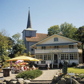 Kyrka och gästgiveri i Särö, Halland