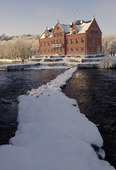 Gåsevadholms slott i vintermiljö, Halland