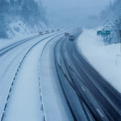 Snöig motorväg