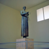 Skulptur på museum i Delfi, Grekland