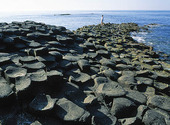 Stenformation vid havet, Irland