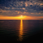 Solnedgång i havet