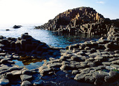 Stenformation vid havet, Irland